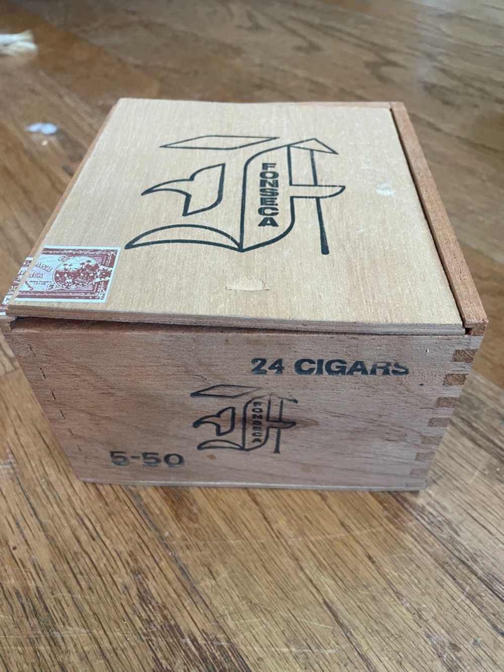 Fonseca Wooden Cigar Box - Natural Wood